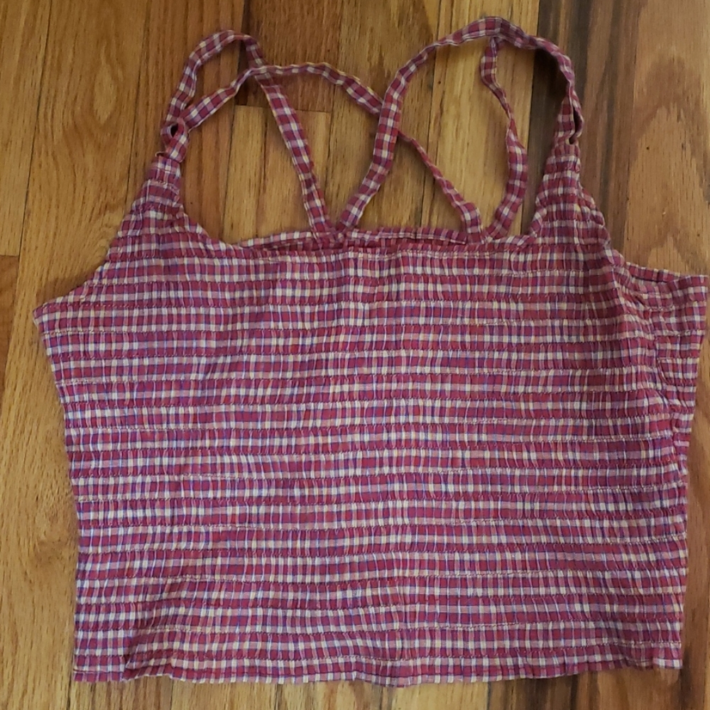 Crop top